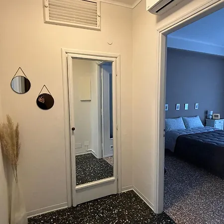 Mirafiori House 2 Apartmán