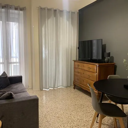 Mirafiori House 2 Апартаменты *